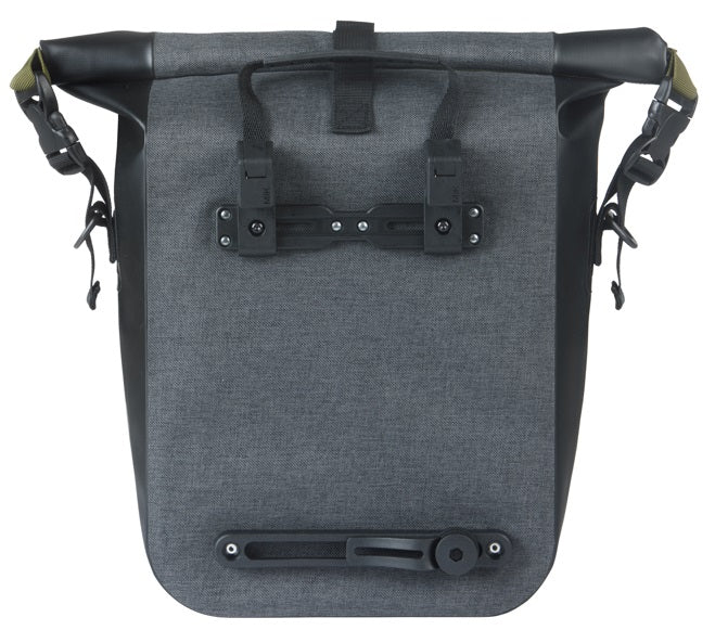 Enkele tas Basil Navigator Storm M MIK 12-15L 14 x 25 x 36 cm  - zwart