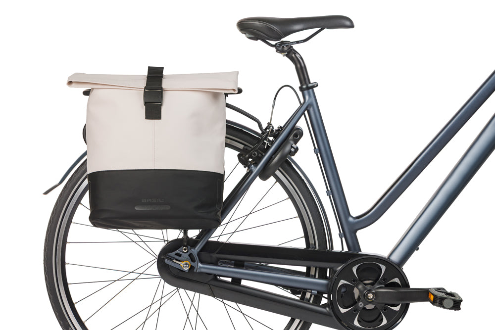 Dubbele fietstas Basil Cove 28-32L 14 x 29 x 36 cm - wit/zwart