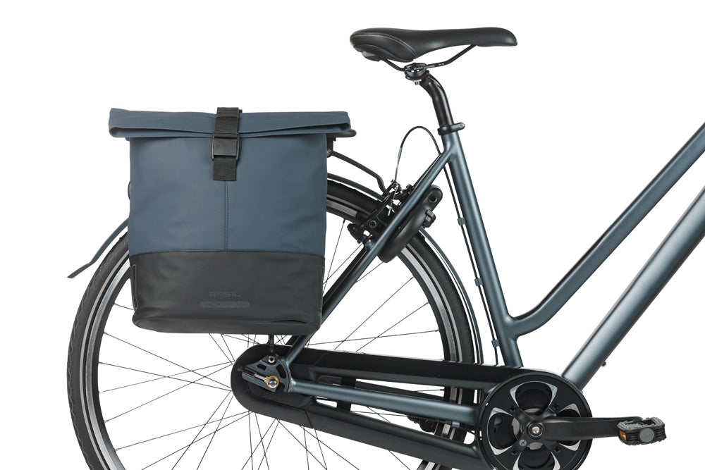 Dubbele fietstas Basil Cove 28-32L 14 x 29 x 36 cm - blauw/zwart