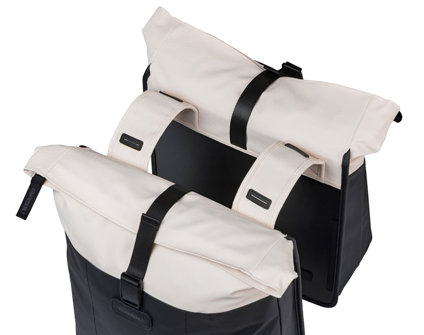 Dubbele fietstas Basil Vive 28-35L 14 x 30 x 38 cm - wit/zwart