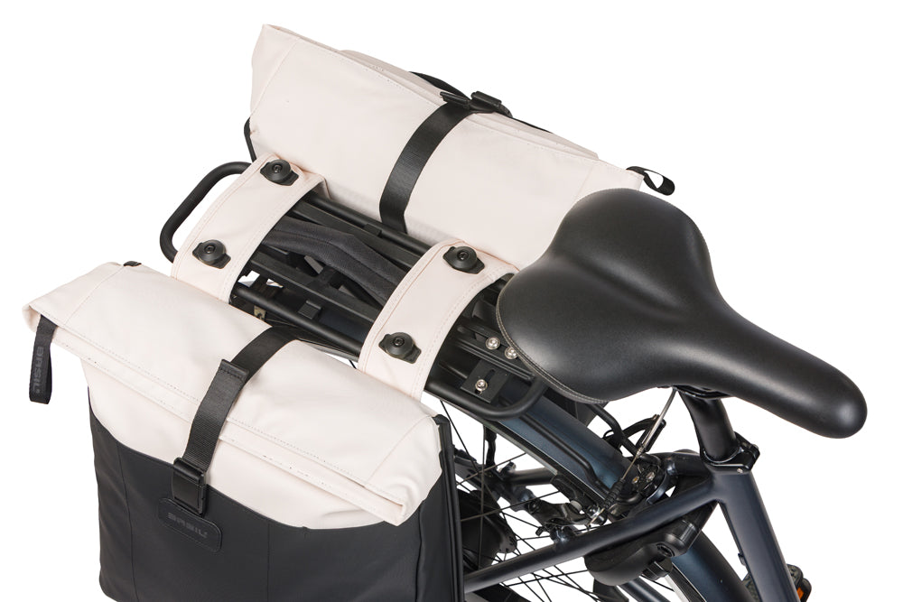 Dubbele fietstas Basil Vive MIK 28-35L 14 x 30 x 38 cm - wit/zwart