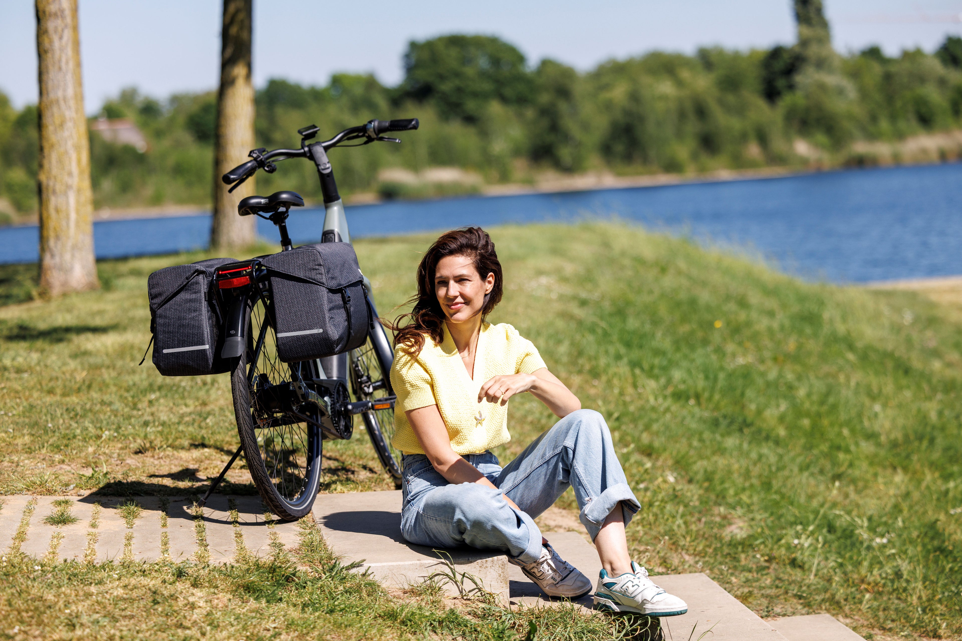 Dubbele fietstas New Looxs Mondi Joy Double - 38 liter - 39 x 18 x 32 cm (2x) - Nima Black