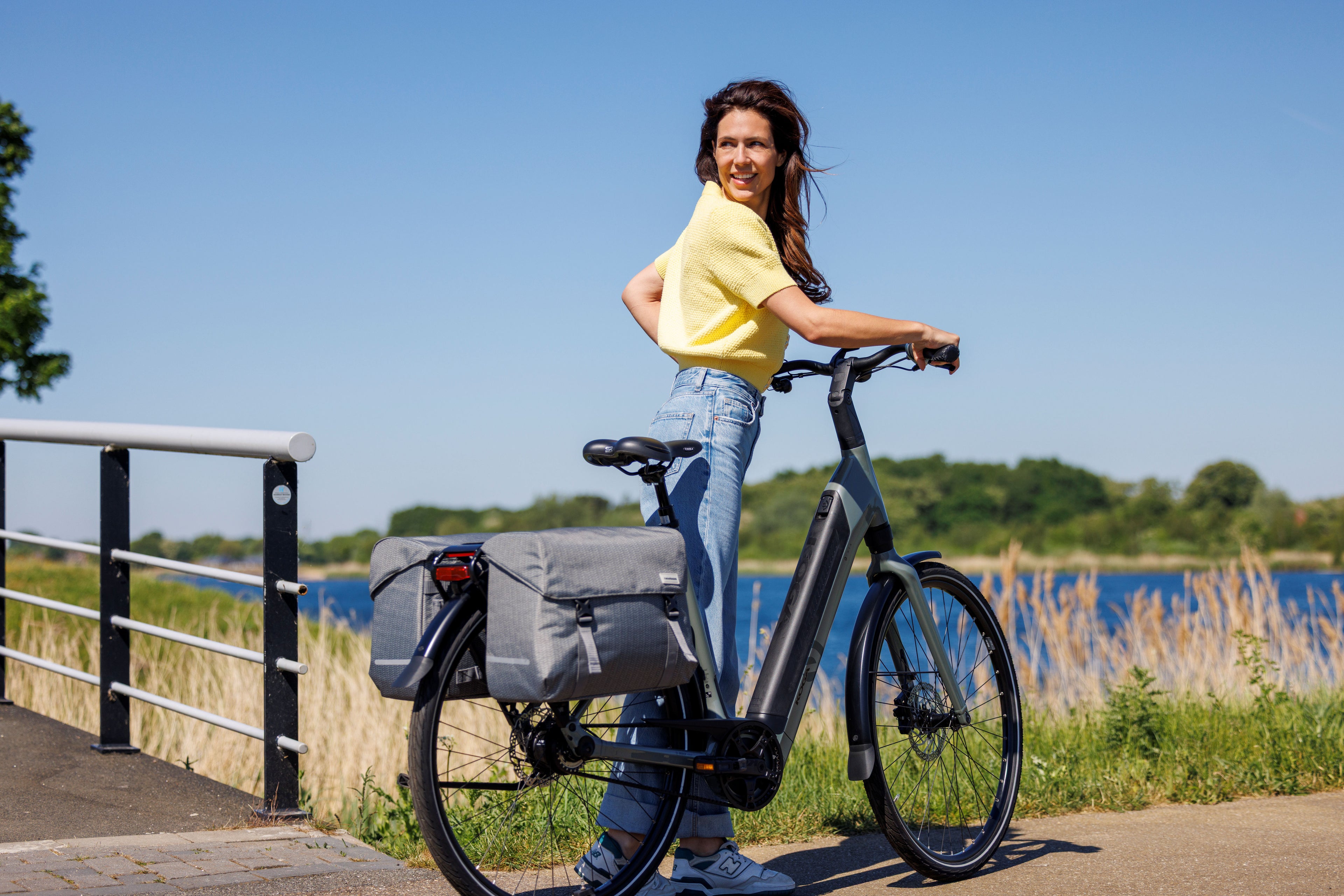 Dubbele fietstas New Looxs Mondi Joy Double - 38 liter - 39 x 18 x 32 cm (2x) - Nima Grey