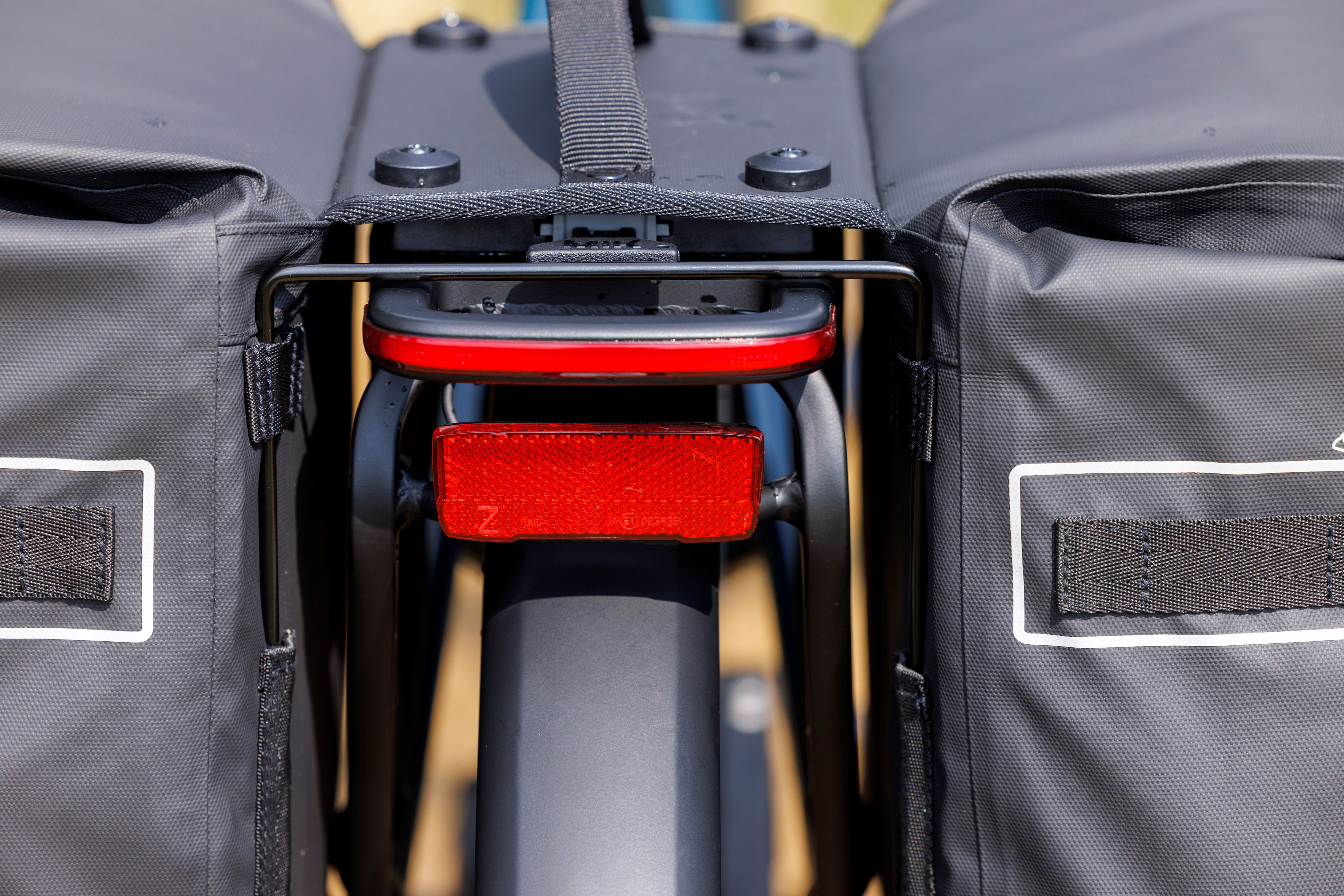 Dubbele fietstas New Looxs Leeds Double MIK 2.0 - 38 liter - 33 x 18 x 38 cm (2x) - Black