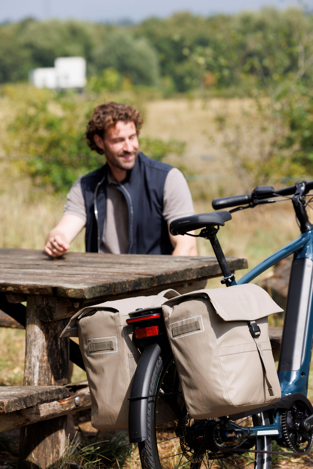 Dubbele fietstas New Looxs Leeds Double MIK 2.0 - 38 liter - 33 x 18 x 38 cm (2x) - Taupe