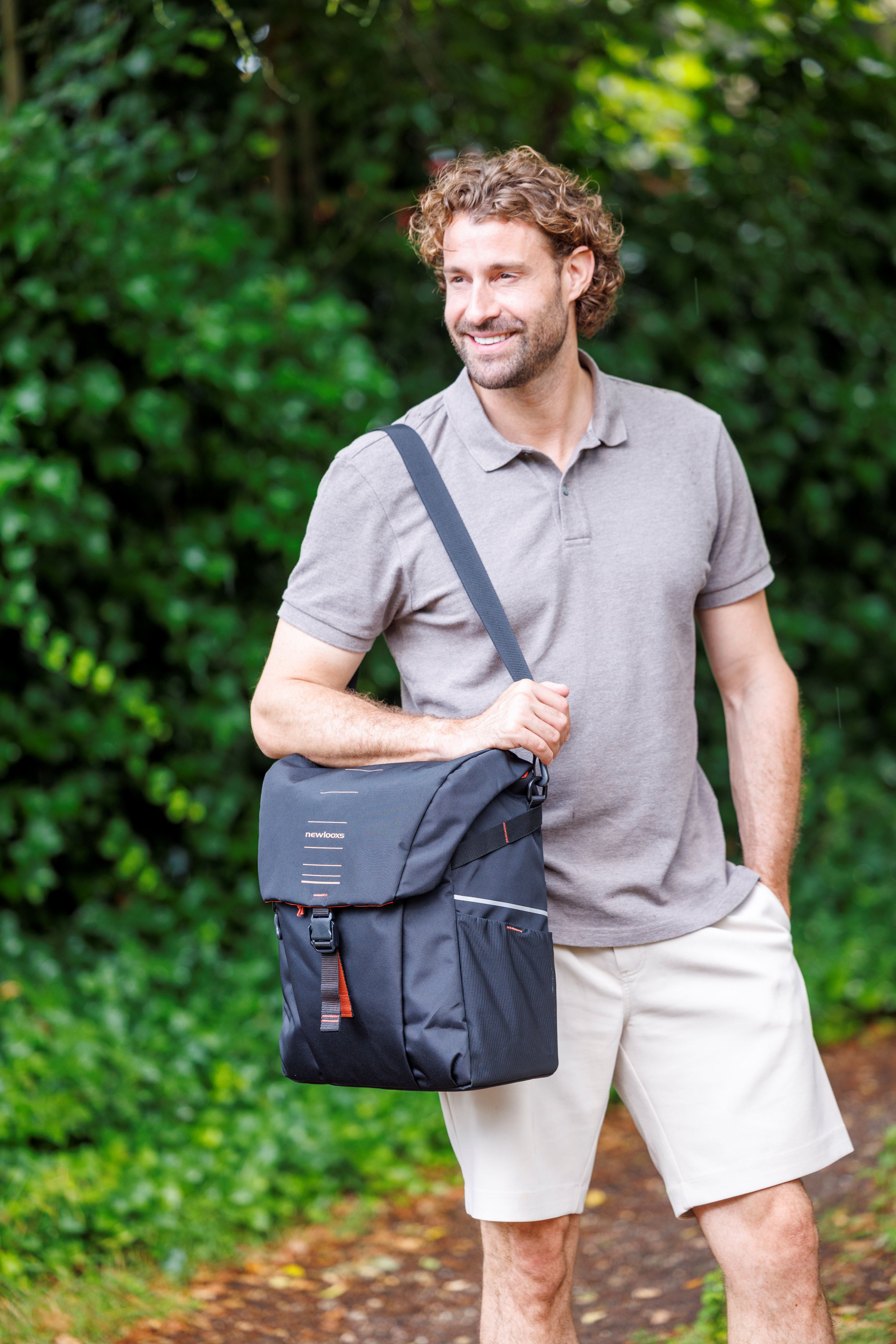 Enkele fietstas New Looxs Vigo Single - 20 liter - 30 x 19 x 40 cm - Black-Orange