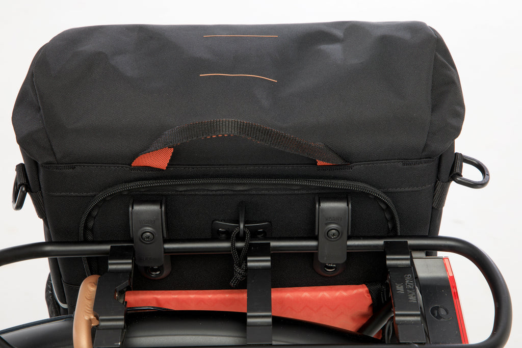 Enkele fietstas New Looxs Vigo Single - 20 liter - 30 x 19 x 40 cm - Black-Orange