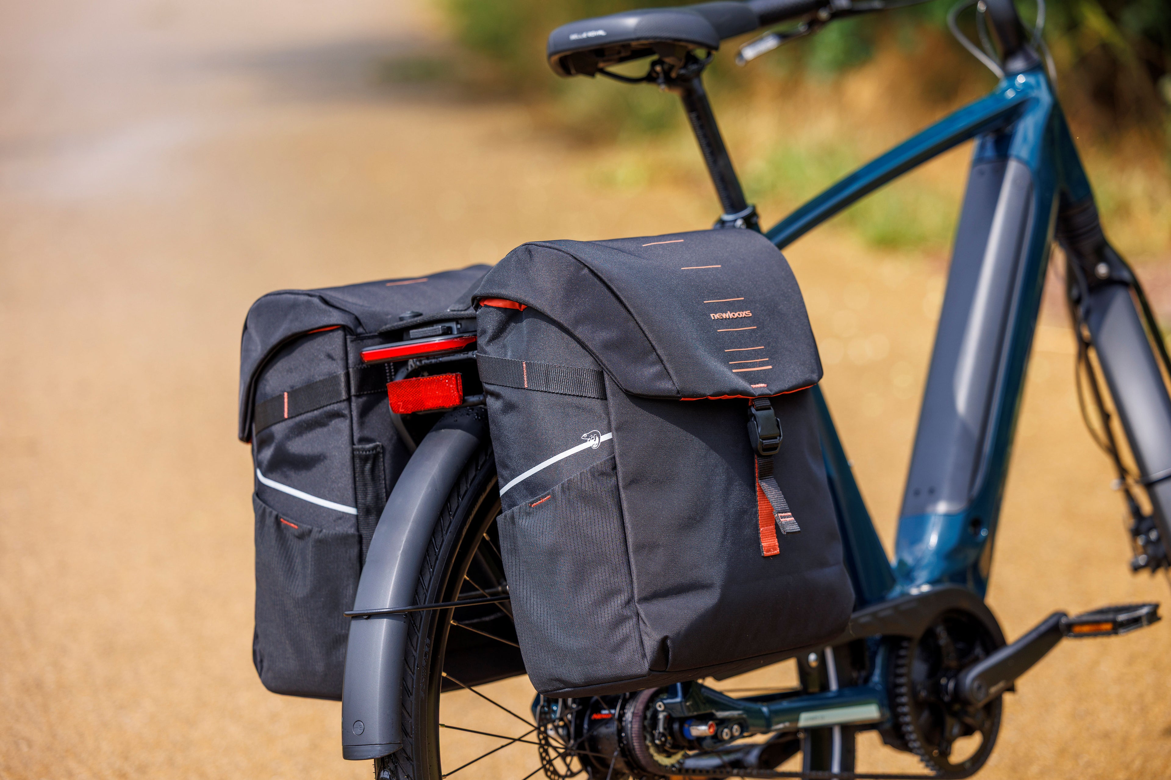 Dubbele fietstas New Looxs Vigo Double MIK 2.0 - 40 liter - 30 x 19 x 40 cm (2x) - Black-Orange