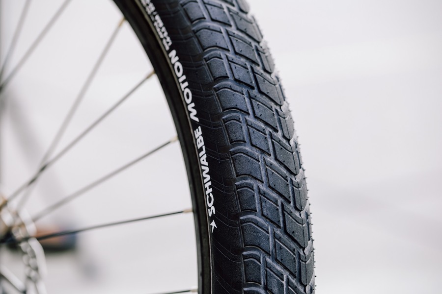 Buitenband Schwalbe Motion Big Apple  26 x 2.35 / 60-559 - zwart