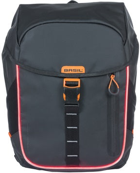 Fietsrugzak Basil Miles Tarpaulin Nordlicht 17 liter 31 x 17 x 44 cm - zwart/ oranje