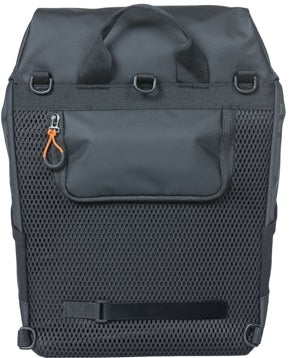 Fietsrugzak Basil Miles Tarpaulin Nordlicht 17 liter 31 x 17 x 44 cm - zwart/ oranje