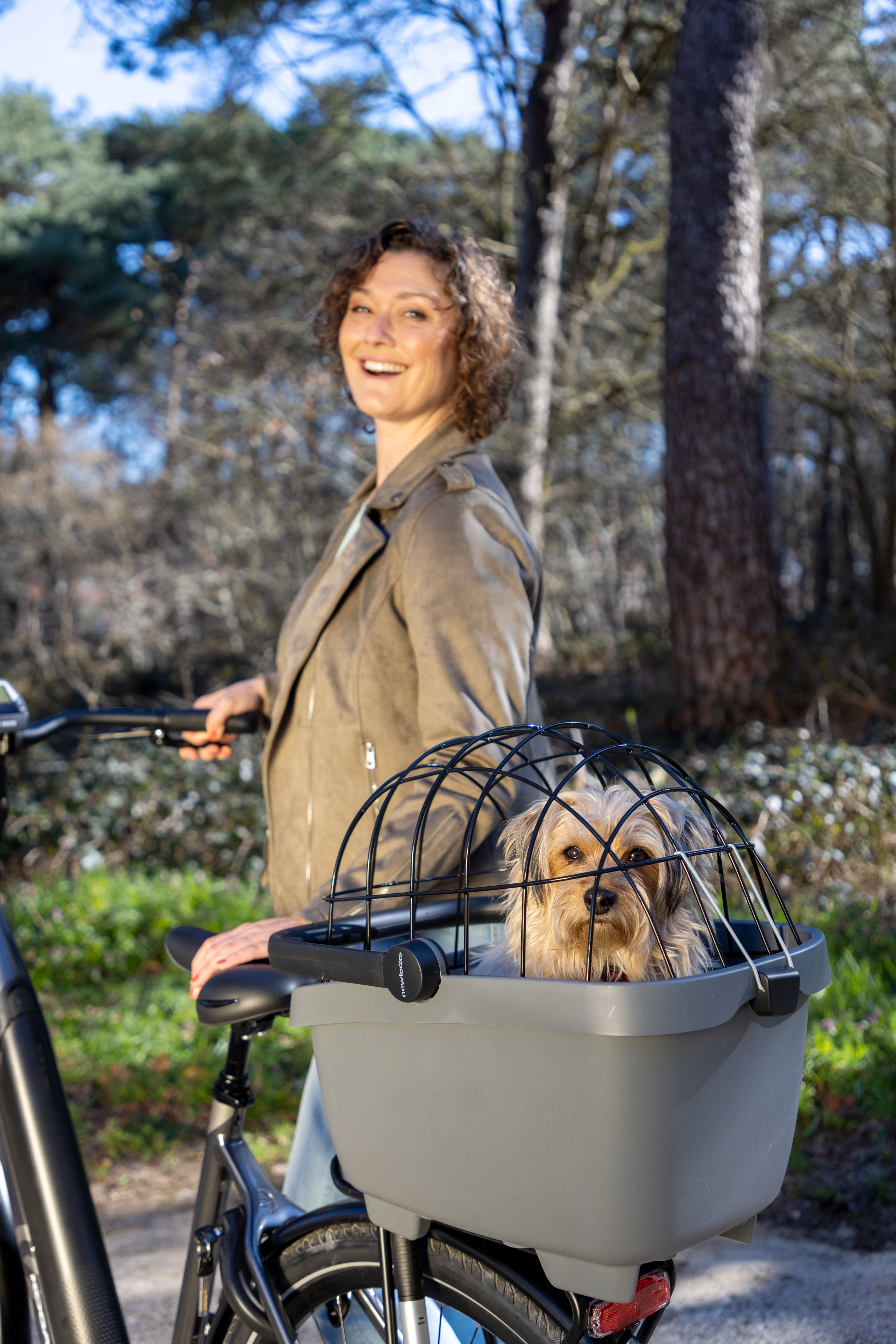 Gerecyclede (honden)fietsmand New Looxs Clipper 28 liter - 49 x 37 x 29 cm - anthraciet