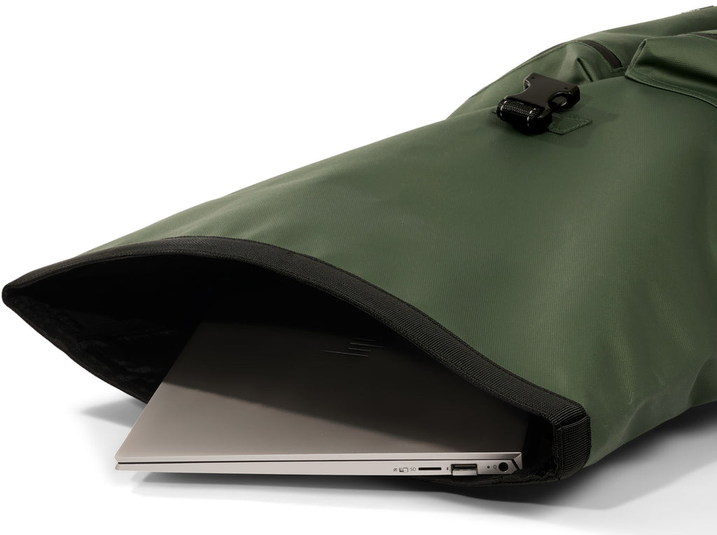 Gerecyclede shopper fietstas Urban Proof Rolltop Backpack 20 liter  34 x 13 x 46 cm - groen