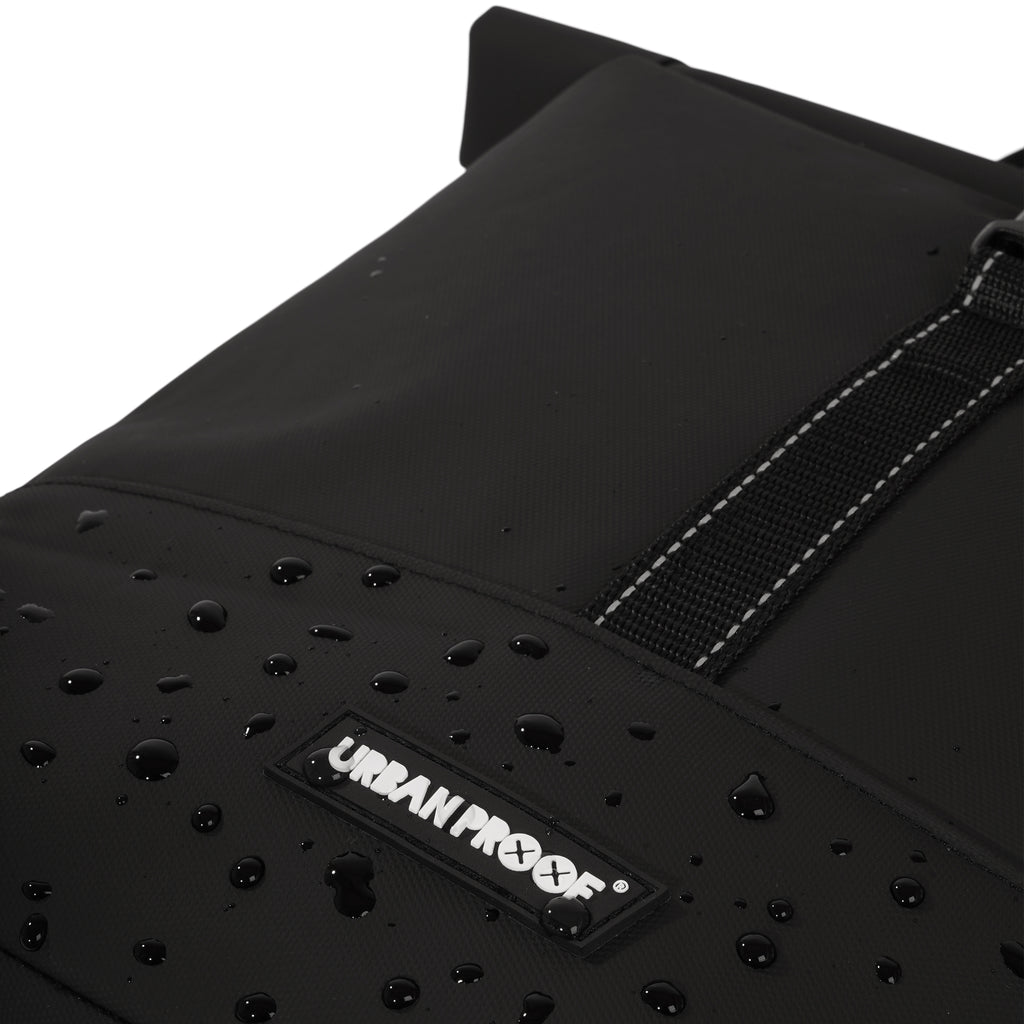 Gerecyclede dubbele fietstas Urban Proof Rolltop 38 liter 30 x 15 x 42 cm - zwart