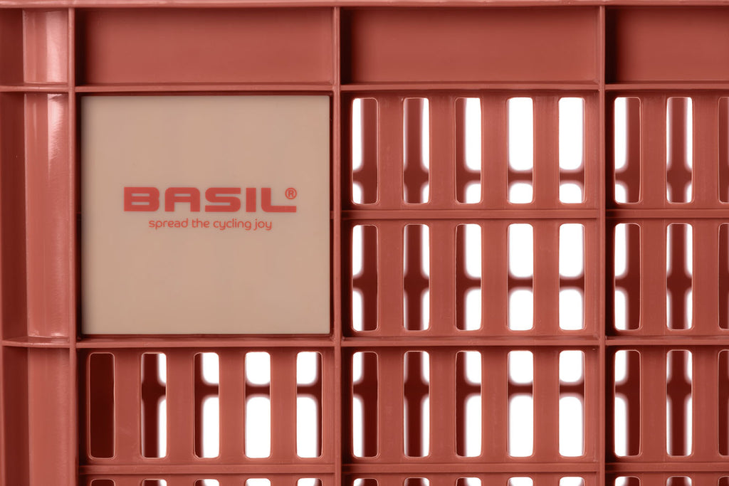 Gerecyclede fietskrat Basil Crate M 29.5 liter 35 x 45 x 25 cm - terra red